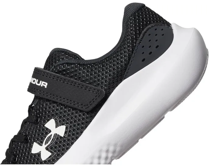 Детские кроссовки Under Armour Surge 4 на липучке для бега и активного отдыха