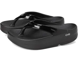 Сланцы OOFOS Oomega Thong с технологией OOfoam для восстановления