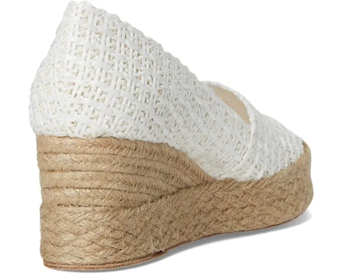 Босоножки Andre Assous Patti на танкетке из рафии