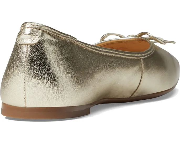 Балетки Bernardo Gwynn из кожи с бантом и формованной стелькой