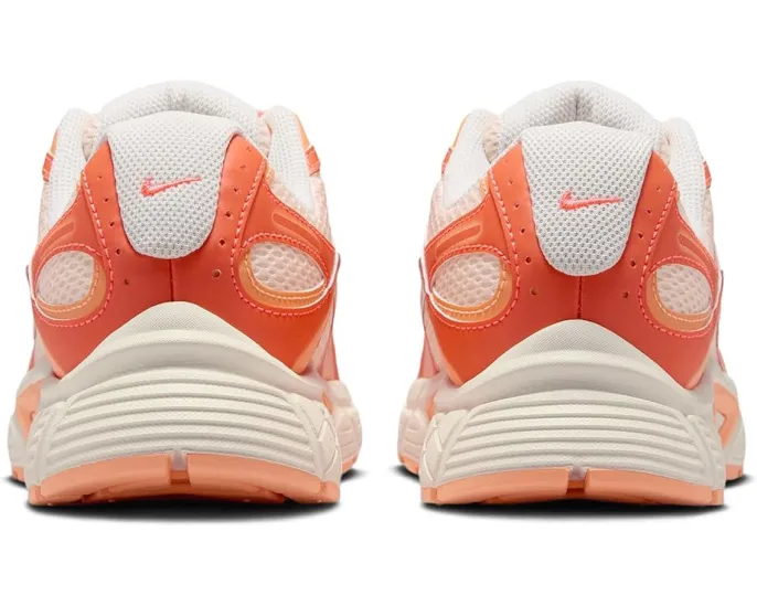 Кроссовки Nike V5 RNR с объемной пеной и ретро дизайном в стиле Y2K