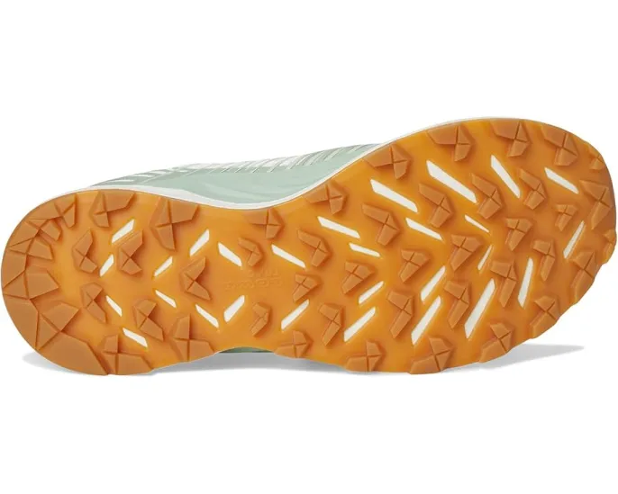 Трейловые кроссовки Lowa Amplux 2 с пластиной Carbon Rebound и подошвой Lowa Trac