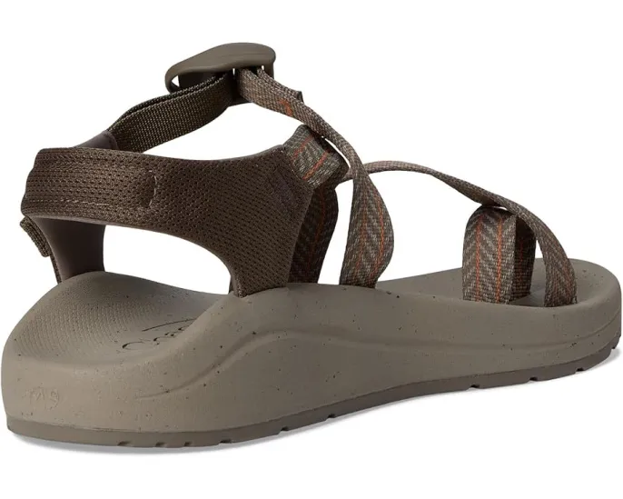 Сандалии Chaco Cushz Toe-Loop с легкой подошвой и переработанными материалами