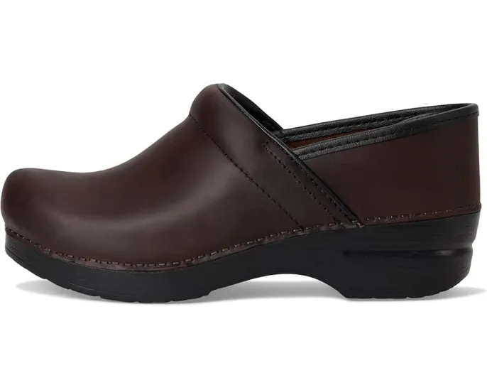 Клог Dansko Professional с кожаным верхом и качающейся подошвой
