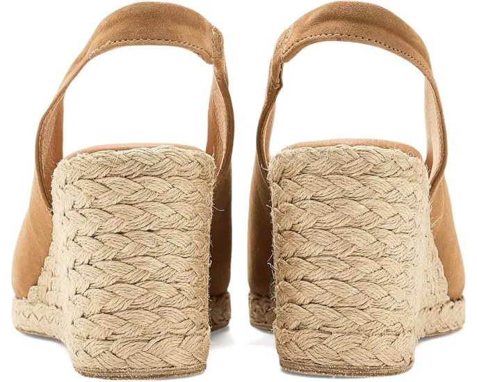 Босоножки-танкетки Andre Assous Pamala с платформой из рафии