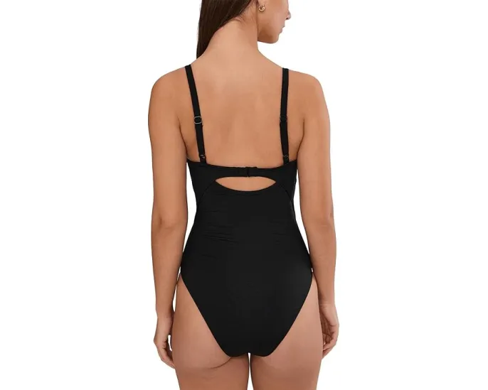 Цельный купальник Nike Effortless Essential с V-образным вырезом и регулируемыми бретелями