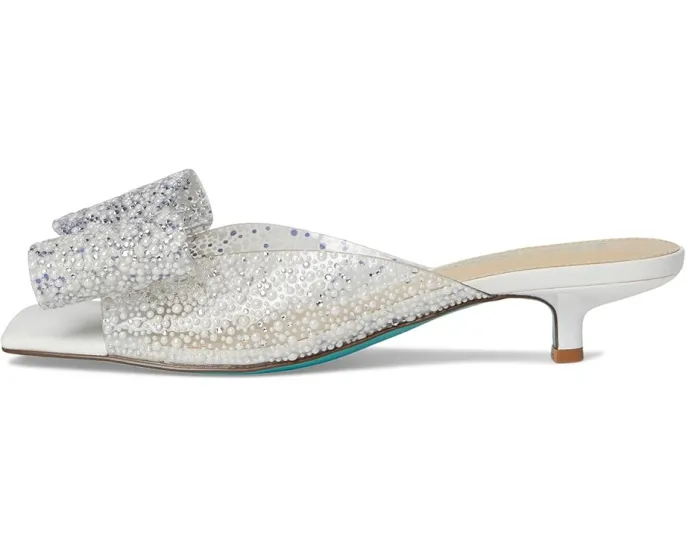 Мюли Blue by Betsey Johnson Babe с котячьим каблуком украшенные жемчугом и стразами