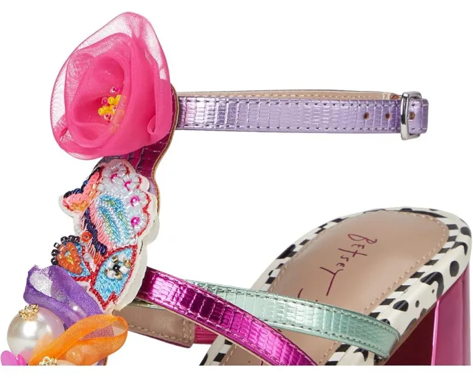 Сандалии Azallia на устойчивом каблуке от Blue by Betsey Johnson