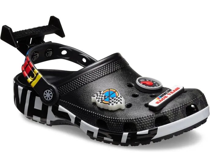 Кроксы Nascar Classic Clogs с аэродинамическим спойлером и 6 эксклюзивными charms