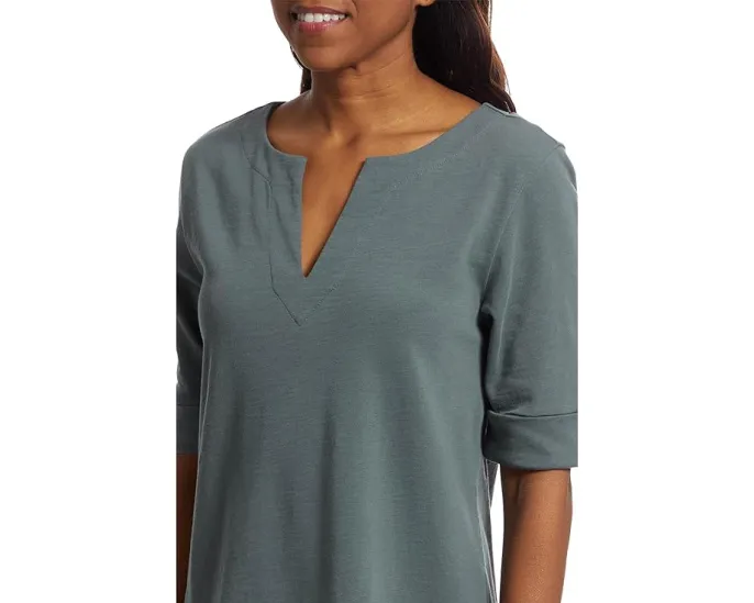 Платье Lilla P с разрезным воротником и рукавом три четверти