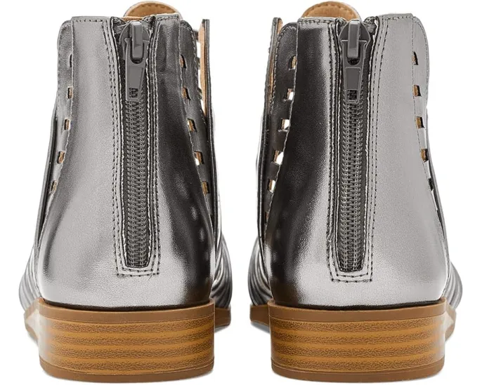 Journee Collection Сандалии Delilah на низком клине с комфортной пеной Comfort Foam™