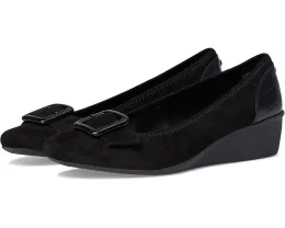 Туфли Anne Klein Wyatt с квадратным носком и клиновидным каблуком