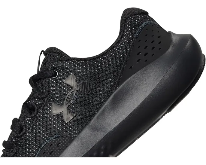 Детские кроссовки Under Armour Surge 4 для активных игр с резиновой подошвой