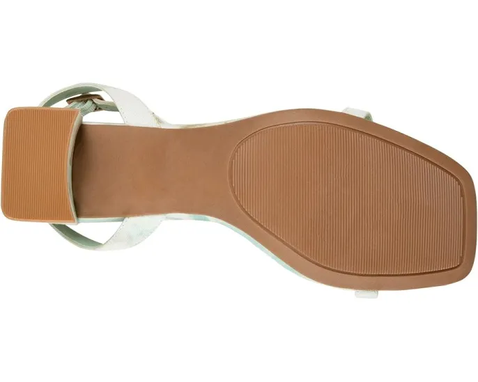 Туфли Journee Collection Chasity на платформе с квадратным носком и ремешком