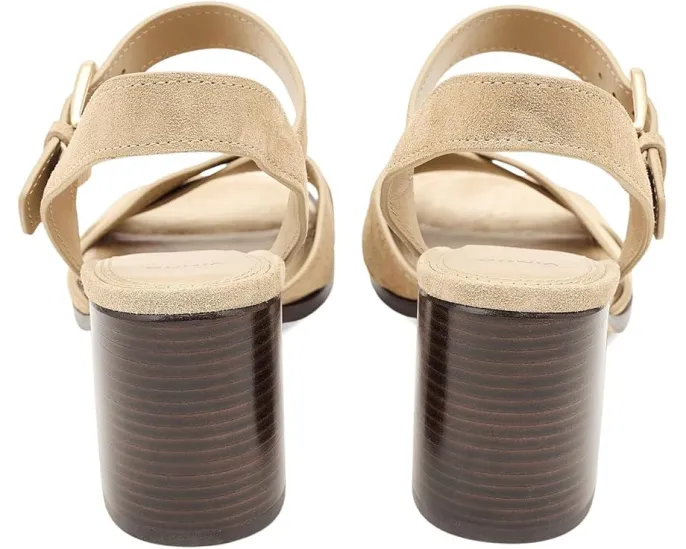 Сандалии Vince Salma Strappy с квадратным носком и устойчивым каблуком