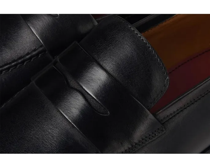 Лоферы Bruno Magli Preston из итальянской кожи с кисточкой