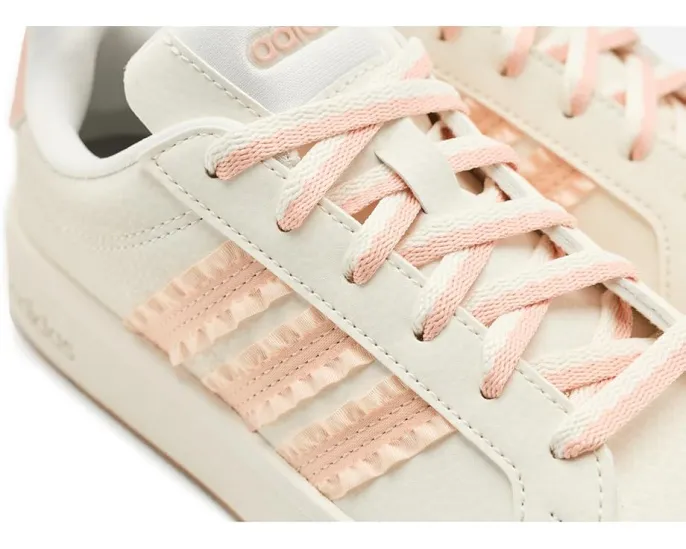 Кроссовки adidas Grand Court 3.0 Junior для детей с резиновой подошвой