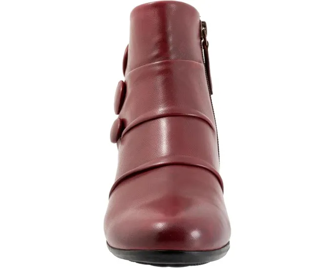 Ботинки Trotters Mila с круглым носком и тремя декоративными пуговицами