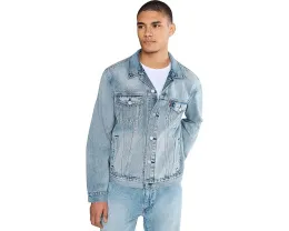 Куртка Trucker от Levi's с классическим дизайном и накладными карманами
