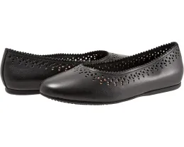 Балетки SoftWalk Selma с перфорацией и поддержкой свода