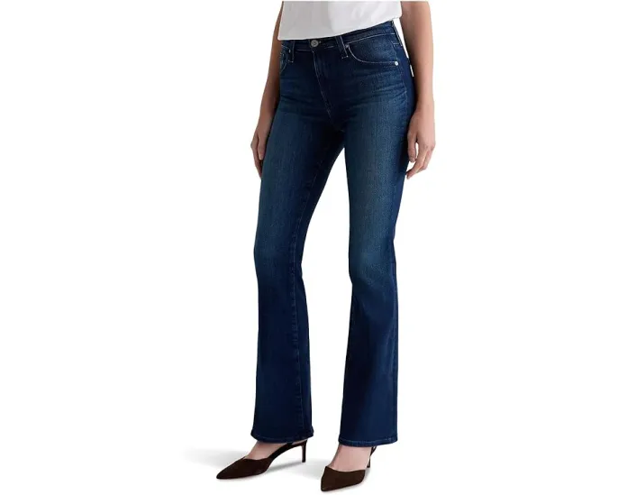 Джинсы Farrah Mid Rise Bootcut Epilogue от AG Jeans с расклешенной голенью
