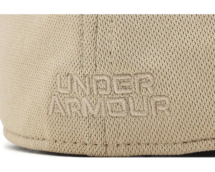 Кепка Blitzing с изогнутым козырьком и вентиляционными отверстиями