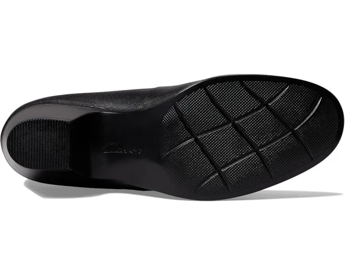 Туфли-лодочки Clarks Emily2 Ruby с миндалевидным носком и устойчивым каблуком