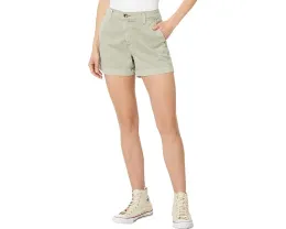 Шорты Caden Short из легкого твила с эластаном AG Jeans в цвете Sulfur Dried Parsley