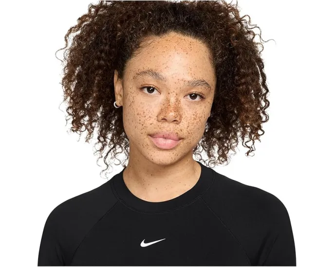 Топ Nike Pro Dri-FIT с длинным рукавом и отверстиями для большого пальца