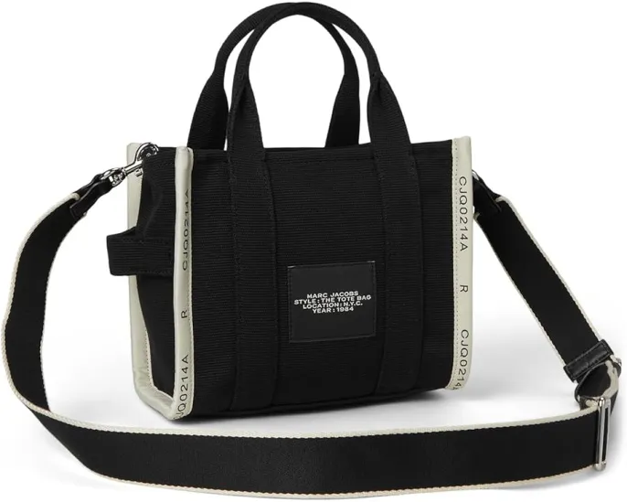Маленькая сумка-тоут Marc Jacobs The Small Tote с брендовой надписью