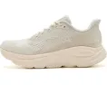 Кроссовки HOKA Clifton 11 женские в серо-бежевых тонах
