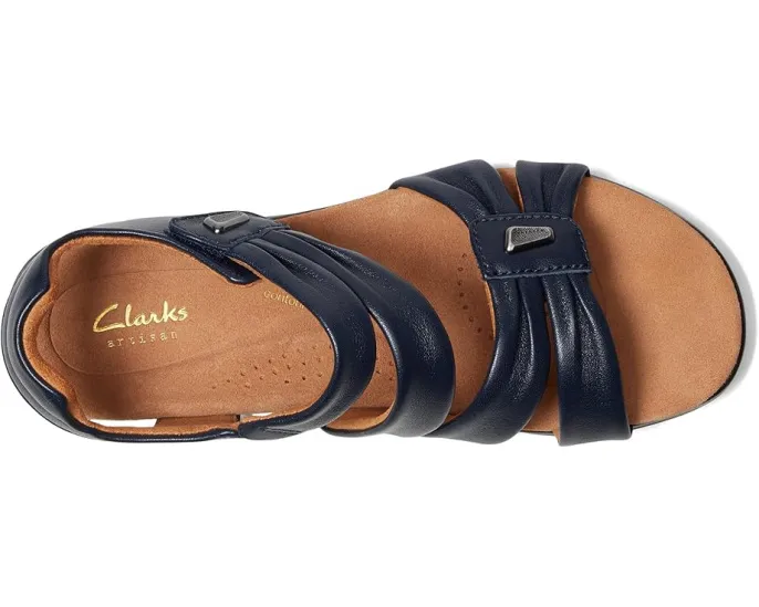 Сандалии Clarks Kitly Ave с ремешком на липучке и контурной стелькой