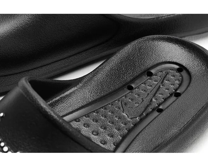 Сланцы Nike Victori One Shower Slide с мягкой пеной и противоскользящей подошвой