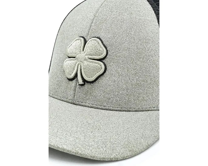 Кепка Perfect Luck 21 от Black Clover с цветными блоками и технологией Memory Fit