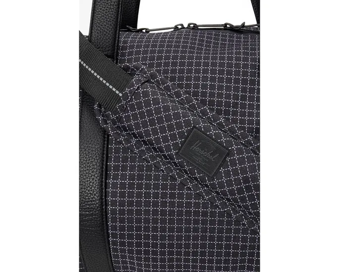 Herschel Supply Co. Дорожная сумка Novel из переработанного ПЭТ с карманом для обуви