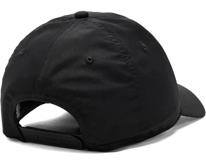 Golf Performance Hat от adidas Golf с регулируемой посадкой