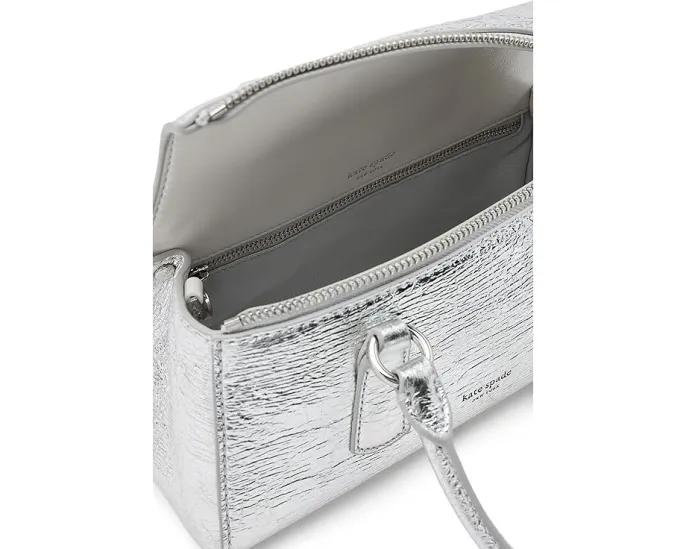 Мини сумка Kate Spade New York из металлизированной кожи с тисненым логотипом