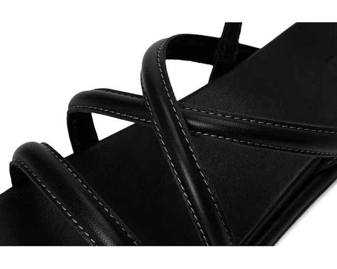 Сандалии Tiare Strappy с ремешками из натуральной кожи и удобной стелькой OluKai