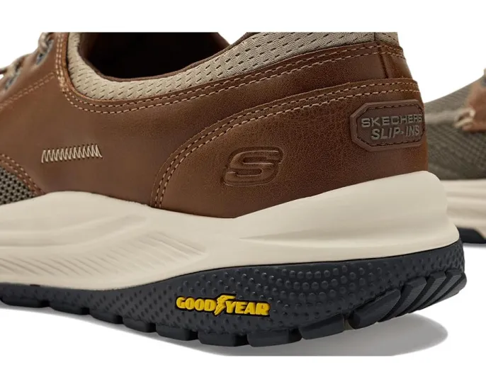Кроссовки SKECHERS Meroe Alden с технологией Hands Free Slip ins и Goodyear подошвой