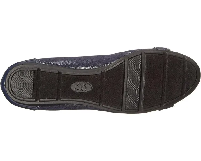 Классические мокасины Sport Able с декоративной пряжкой от Anne Klein