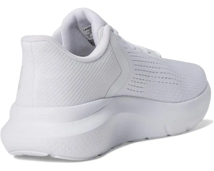 Кроссовки Under Armour Charged Rogue 5 с амортизирующей стелькой