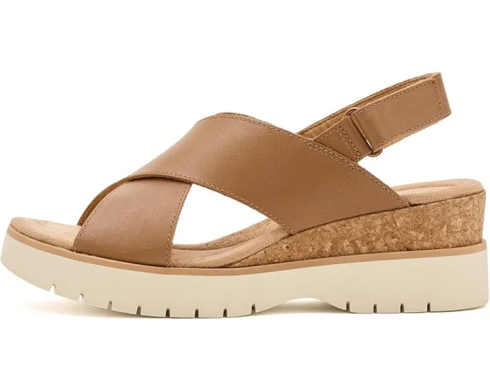 Сандалии Diaz Cross Clarks на среднем клине с мягкой кожей и регулируемым задним ремешком