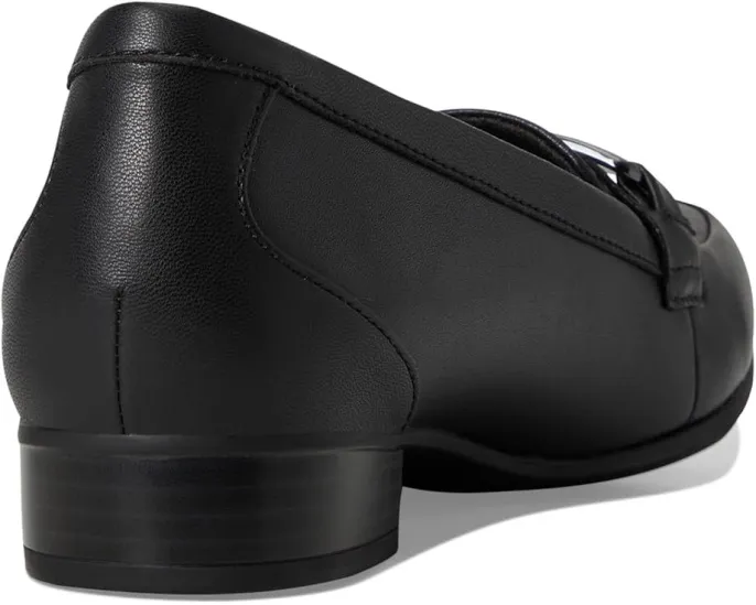 Лоферы Juliet Echo от Clarks из кожи с декором horsebit и каблуком