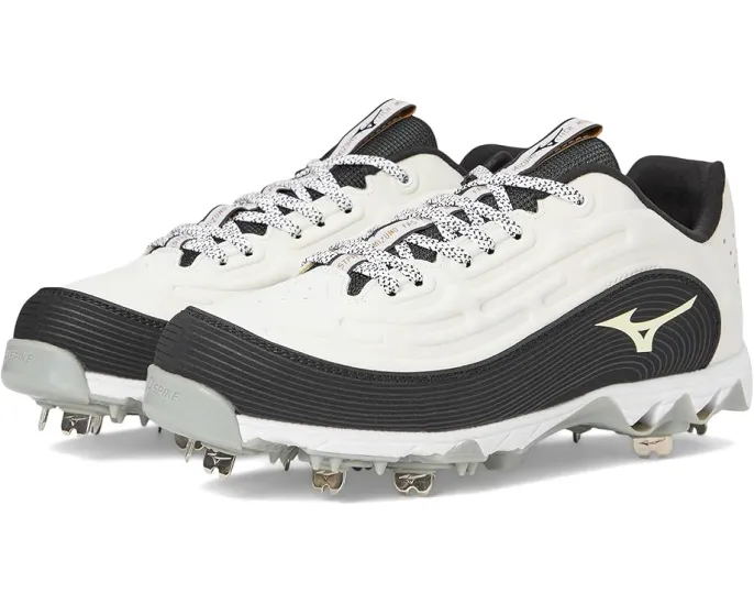 Бутсы бейсбольные Mizuno 9-Spike Swift 8 Low Metal бело-черные