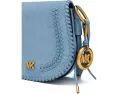Сумка кроссбоди Josie Medium Saddle Flap с клапаном и регулируемым ремнем от MICHAEL Michael Kors