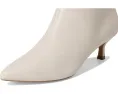Ботильоны Arely с острым носком на каблуке от Journee Collection