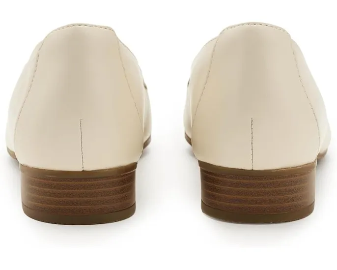 Лоферы Clarks Krystine Lily из гладкой кожи с квадратным носком и стелькой Contour Cushion