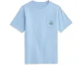 Футболка Vineyard Vines Kids Score It с короткими рукавами карманом и принтом