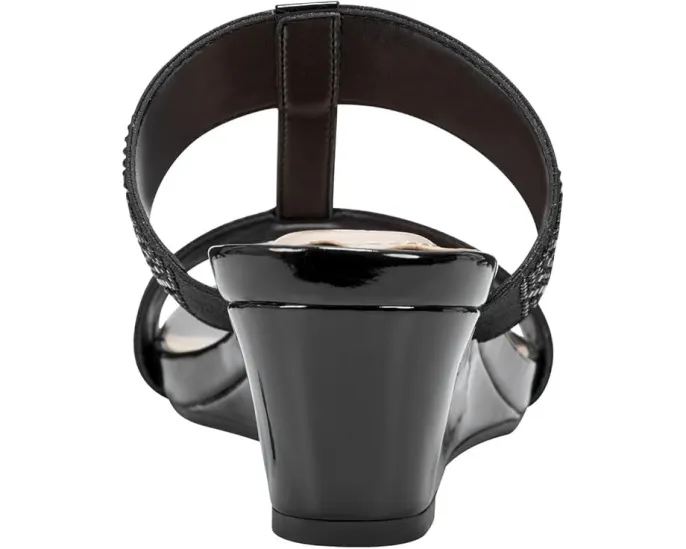 Босоножки Bandolino Iluvit на танкетке с украшением из стразов