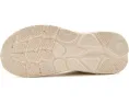 Кроссовки HOKA Clifton 11 женские в серо-бежевых тонах
